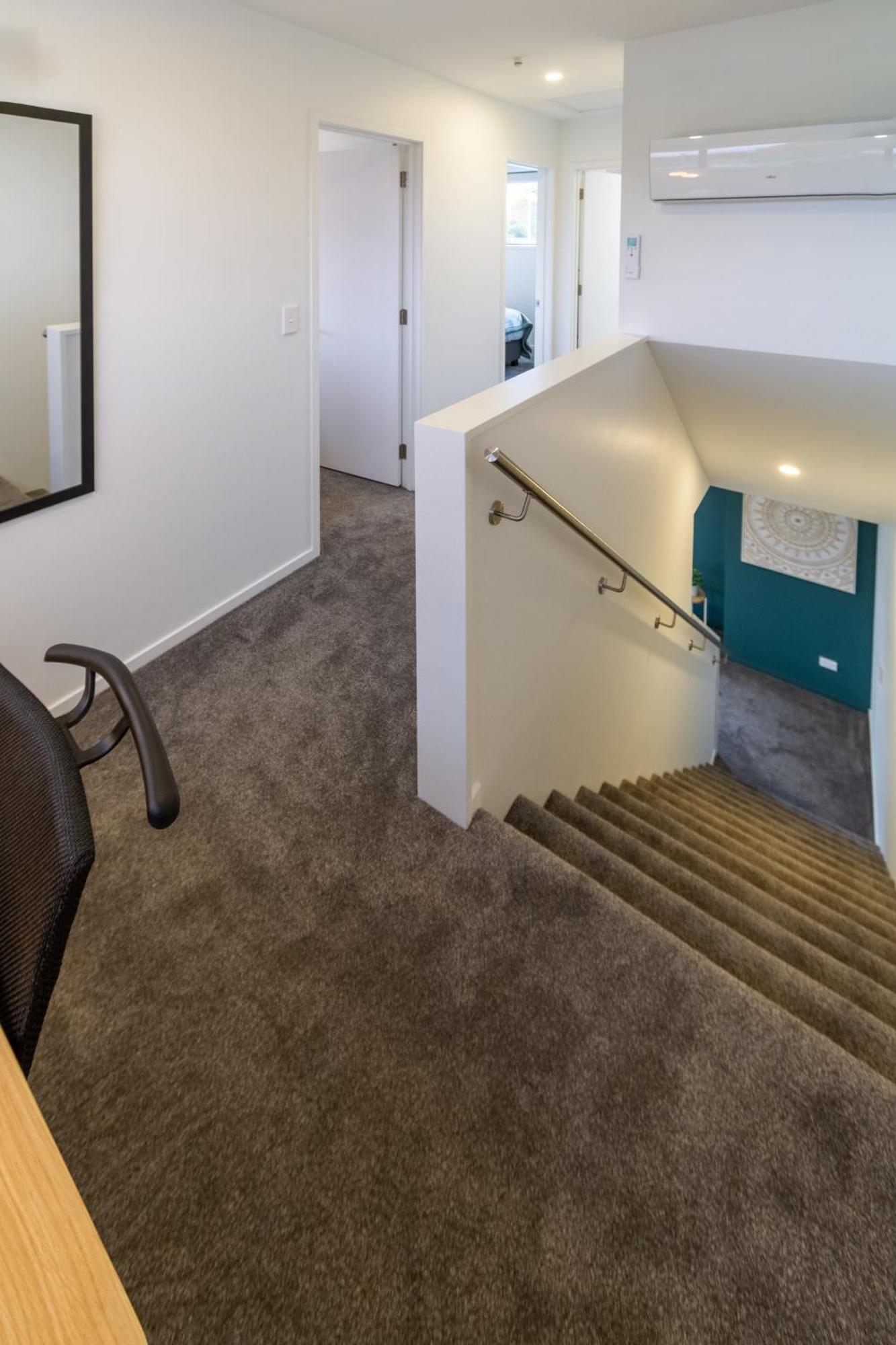 Serene Living 2 Bed With Carpark Christchurch Exterior photo