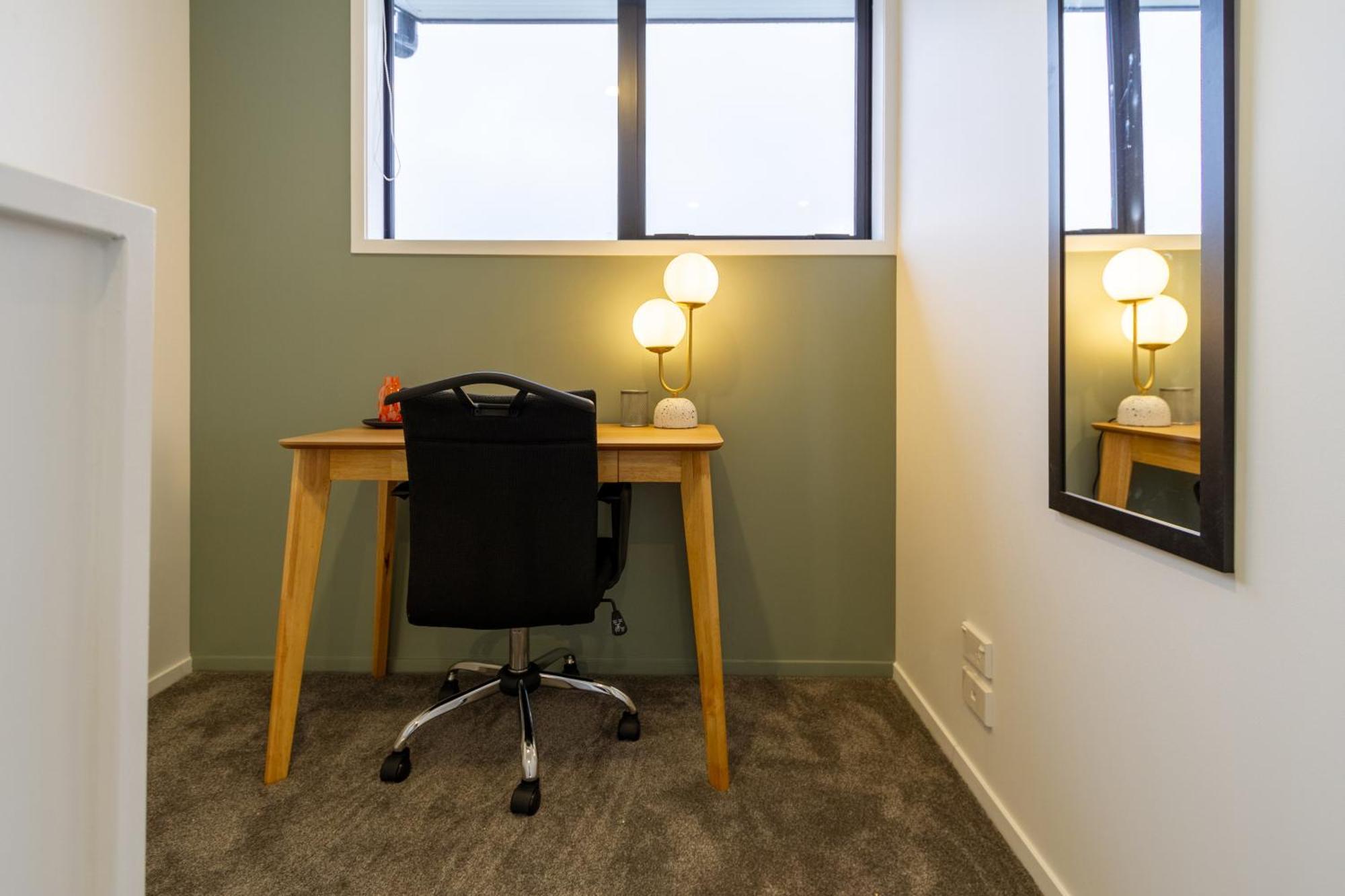 Serene Living 2 Bed With Carpark Christchurch Exterior photo